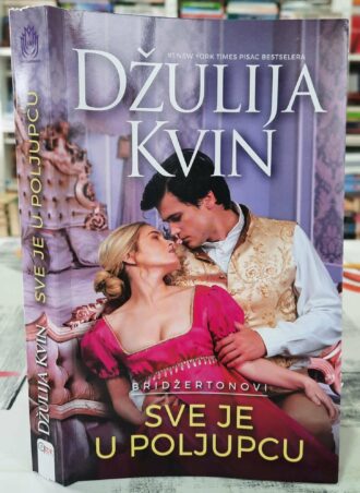 Sve je u poljupcu - Džulija Kvin