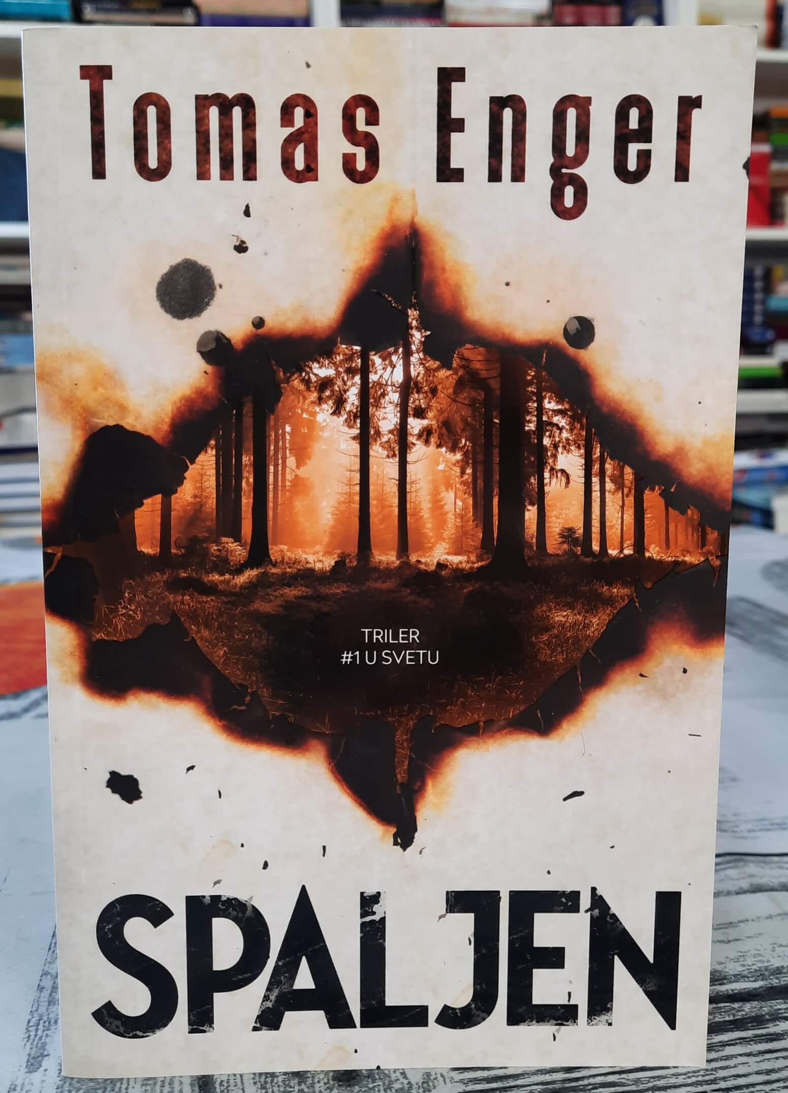 Spaljen - Tomas Enger