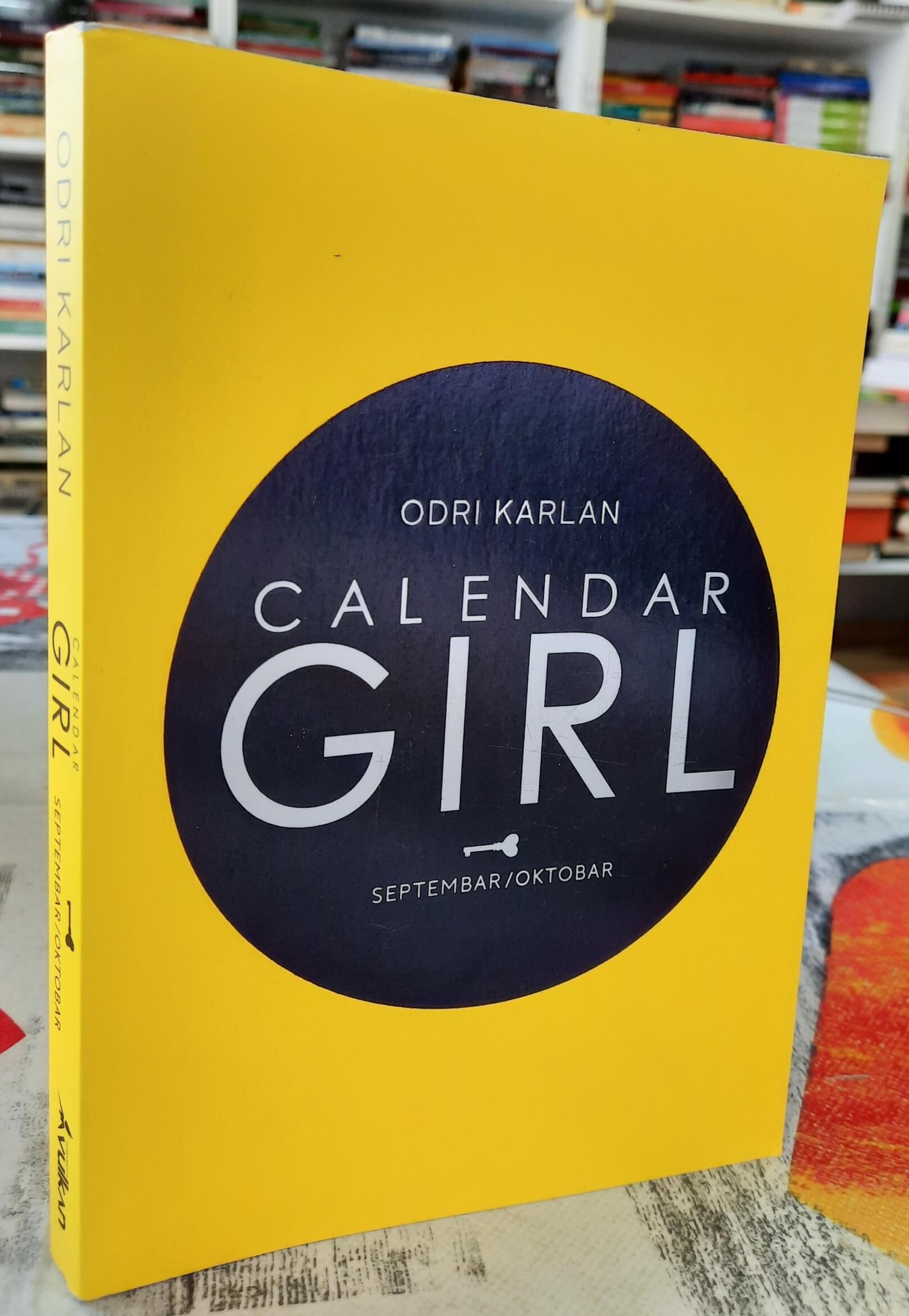 Girl Calendar Septembar Oktobar - Odri Karlan