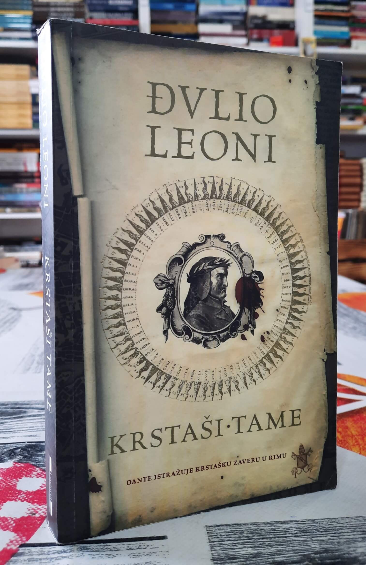 Krstaši tame - Đulio Leoni