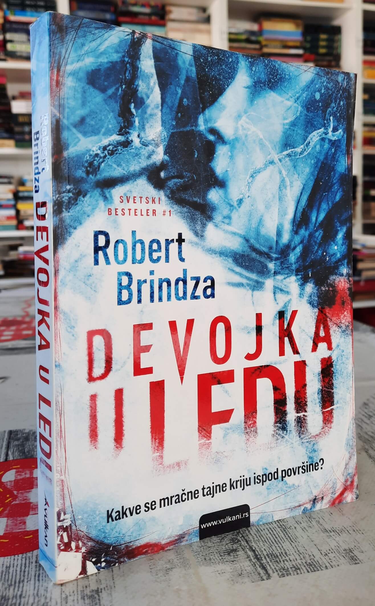 Devojka u ledu - Robert Brindza