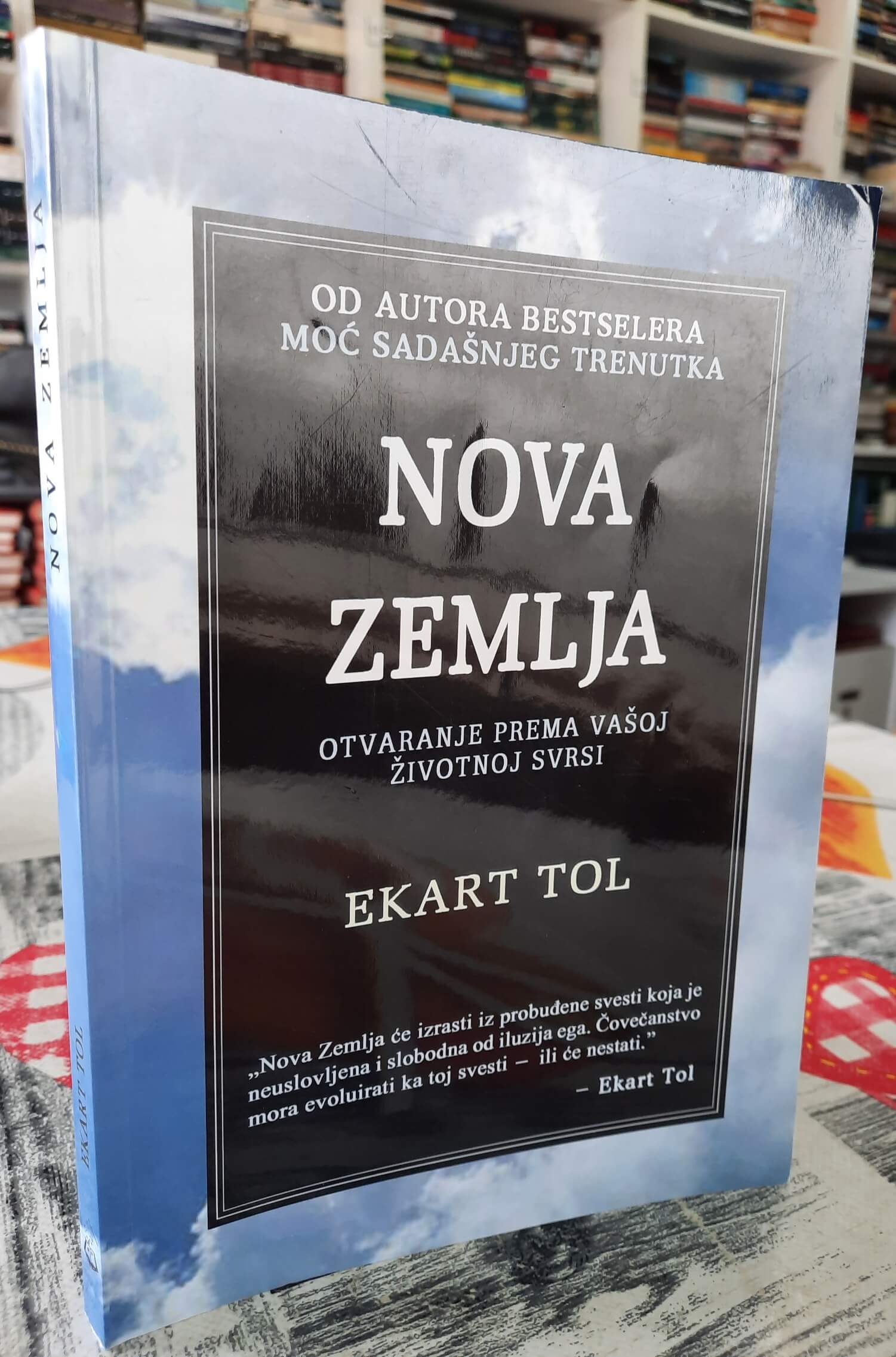 Nova zemlja - Ekart Tol