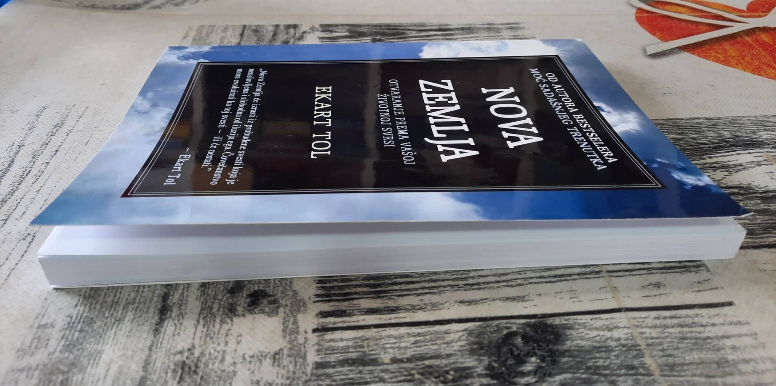 Nova zemlja - Ekart Tol