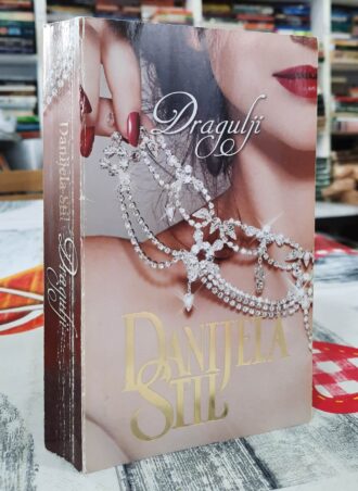 Dragulji - Danijela stil