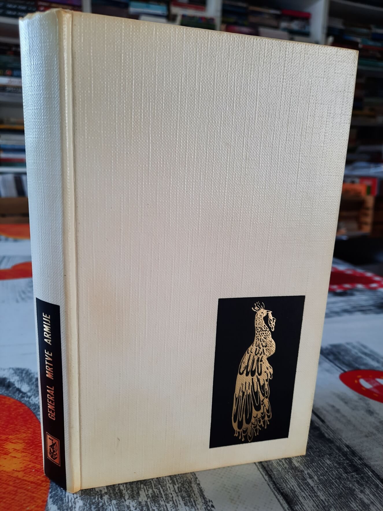 General mrtve armije - Ismail Kadare