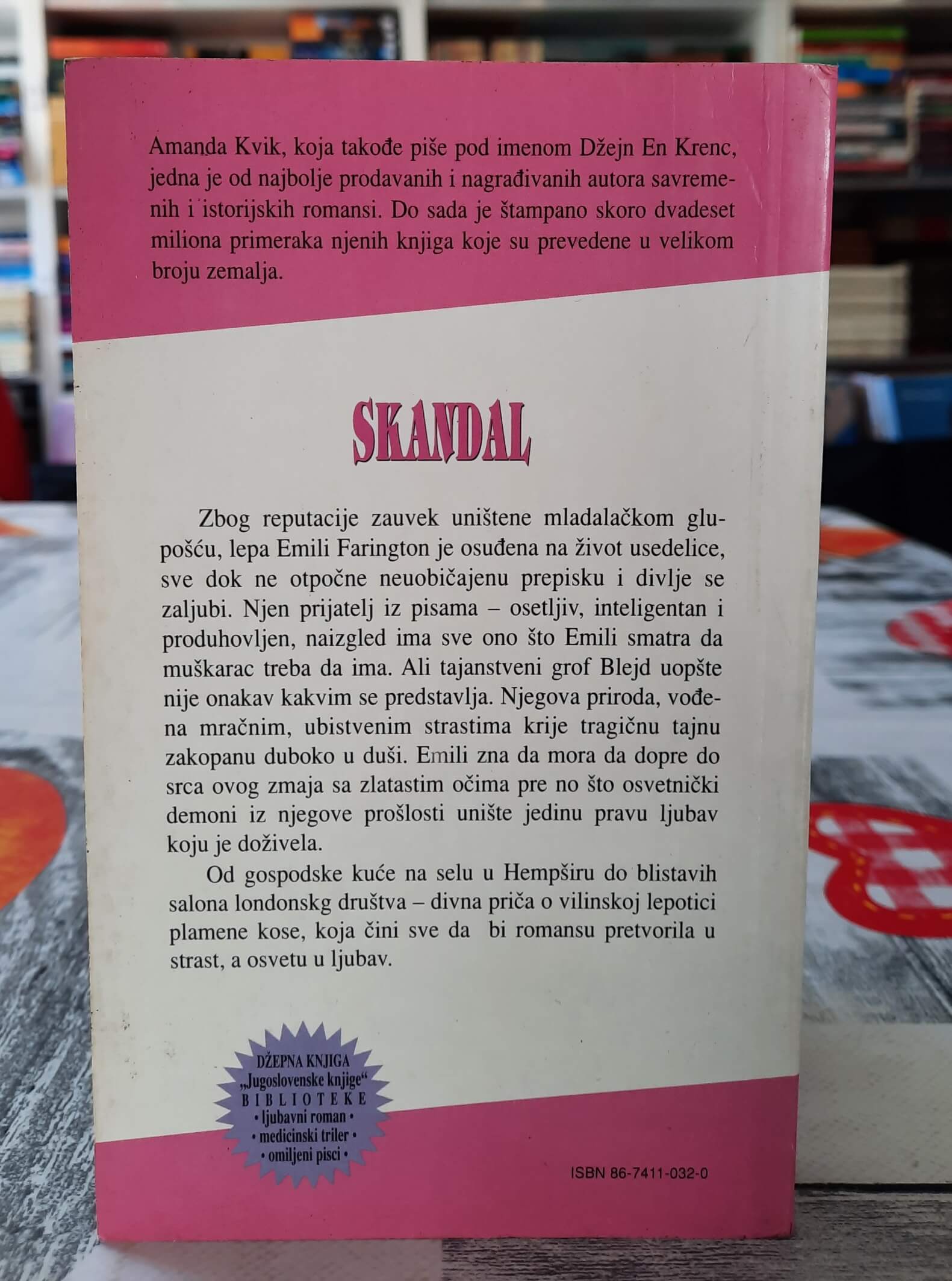 Skandal - Amanda Kvik