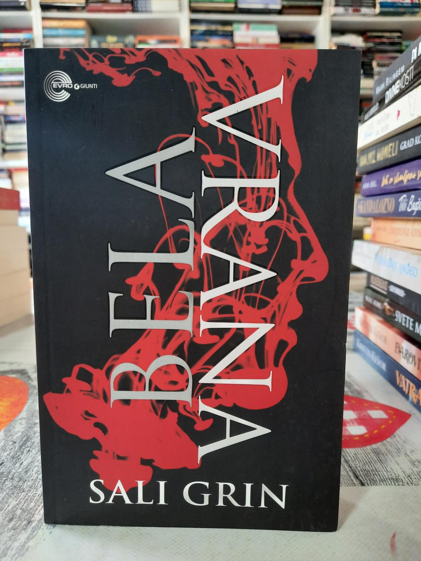 Bela vrana - Sali Grin