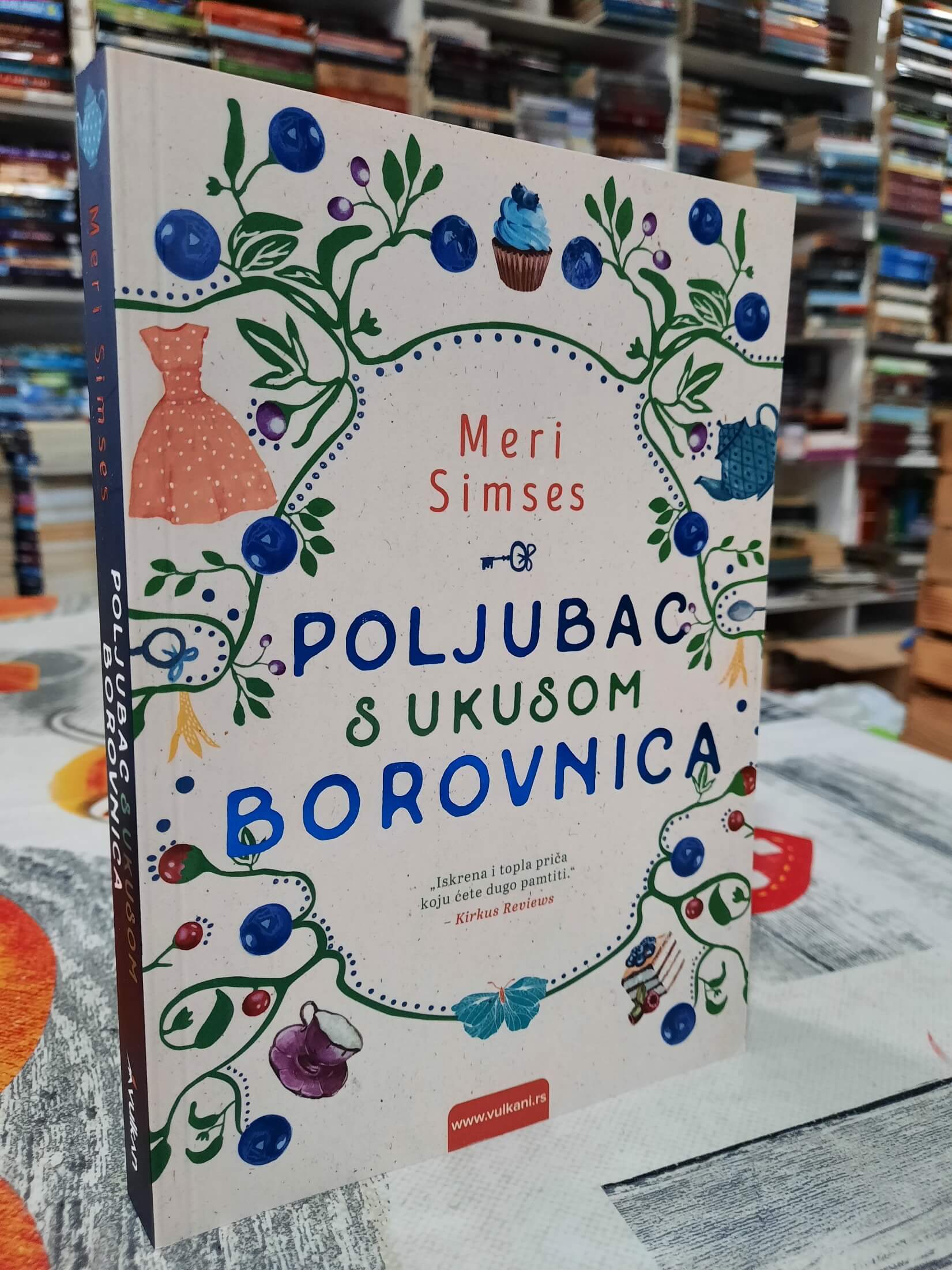 Poljubac s ukusom borovnica - Meri Simses
