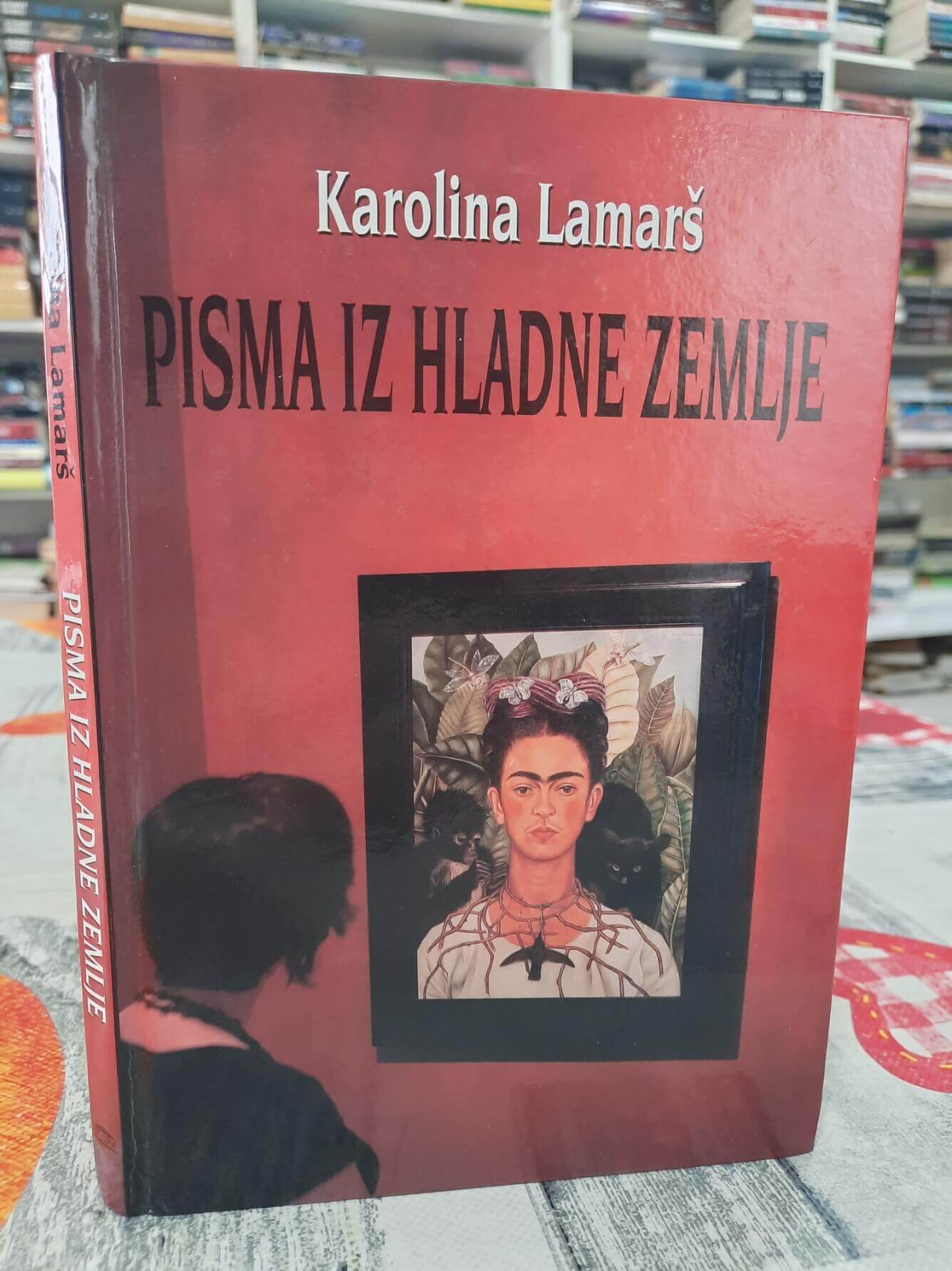 Pisma iz hladne zemlje - Karolina Lamarš