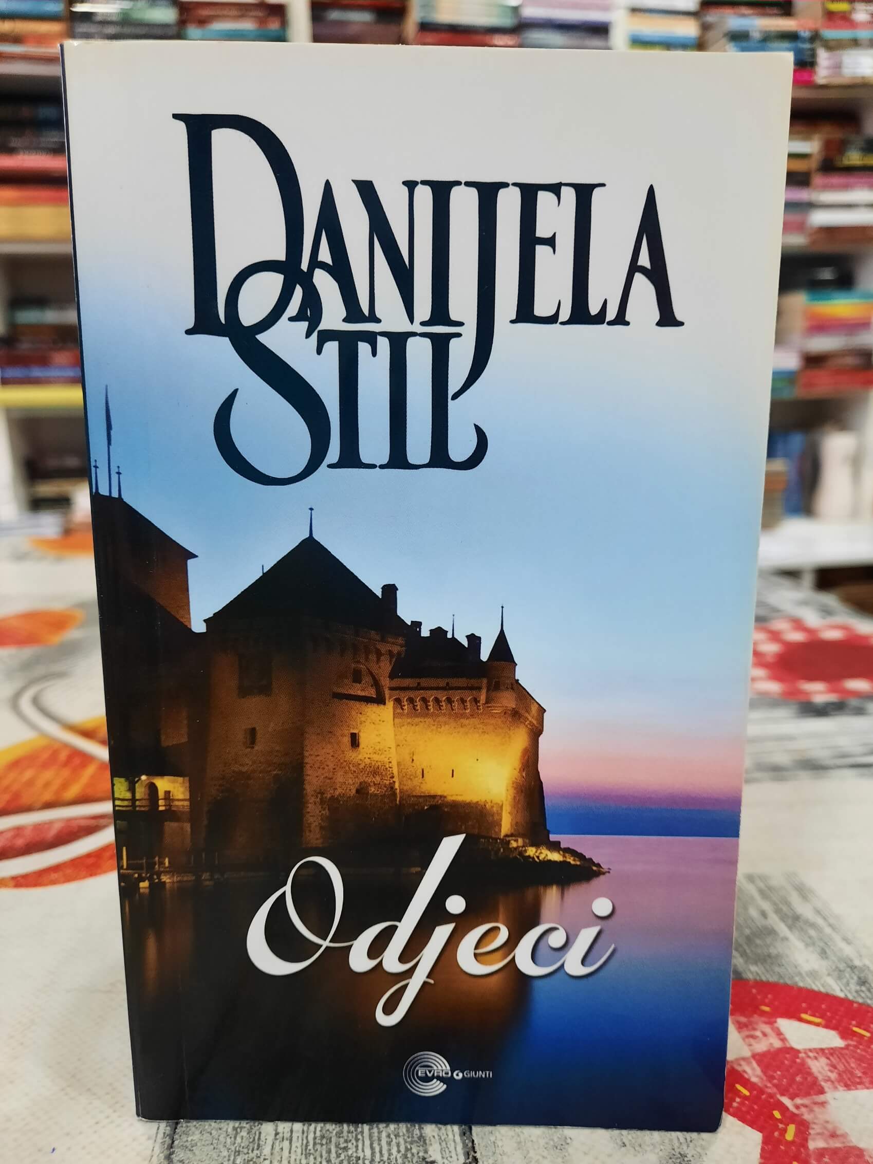 Odjeci - Danijela Stil