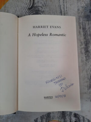 A hopeless romantic - Harriet Evans