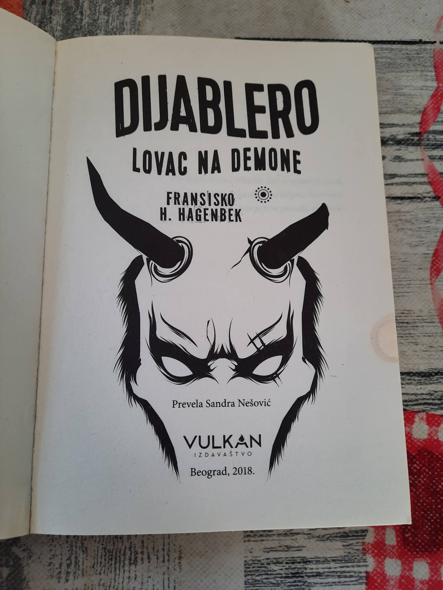 Dijablero Lovac na demone - Fransisko H. Hagenbek
