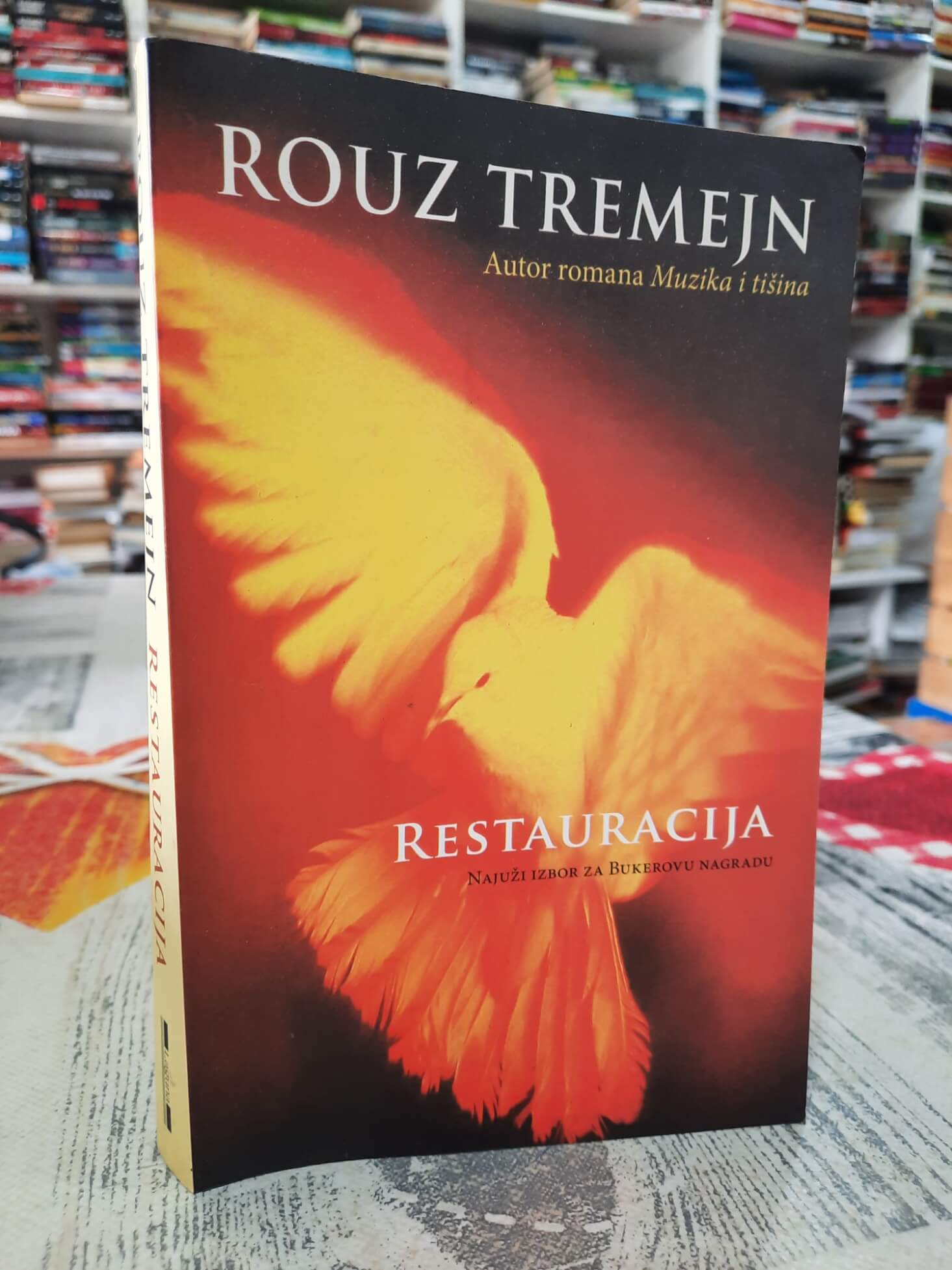 Restauracija - Rouz Tremejn