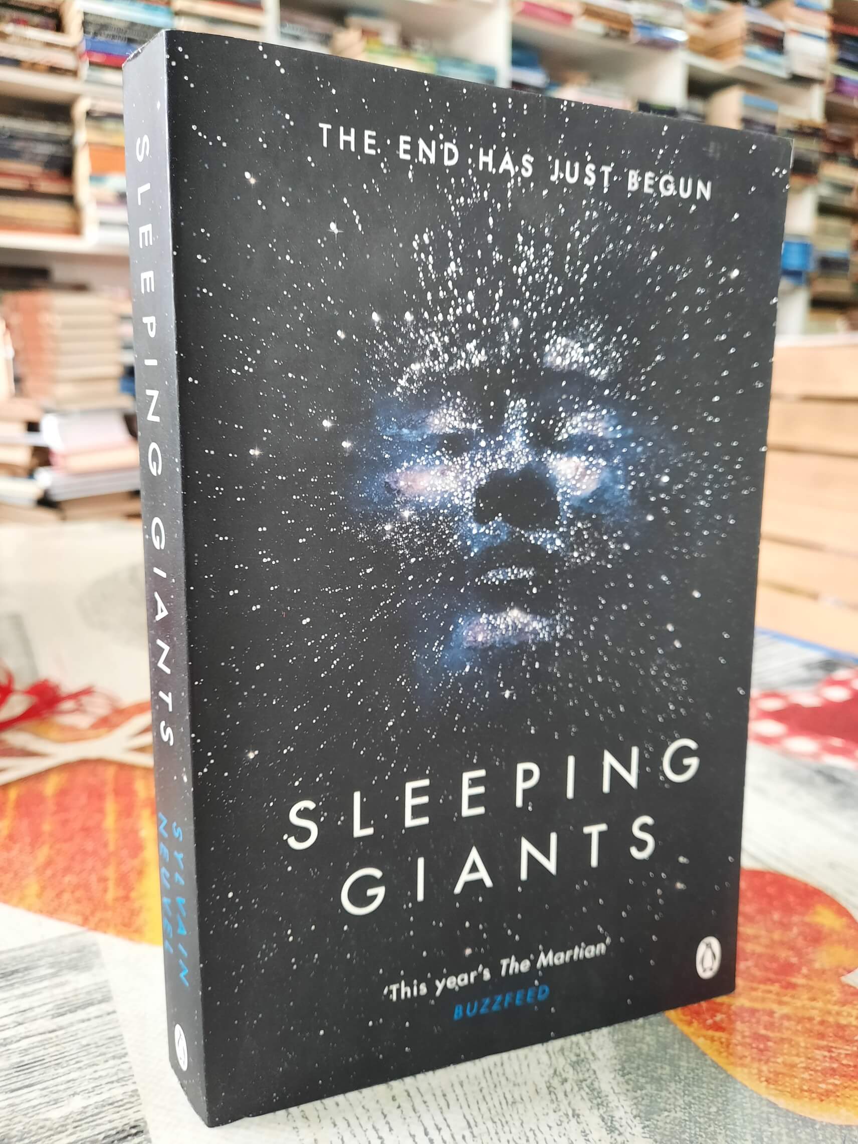 Sleeping Giants - Sylvain Neuvel