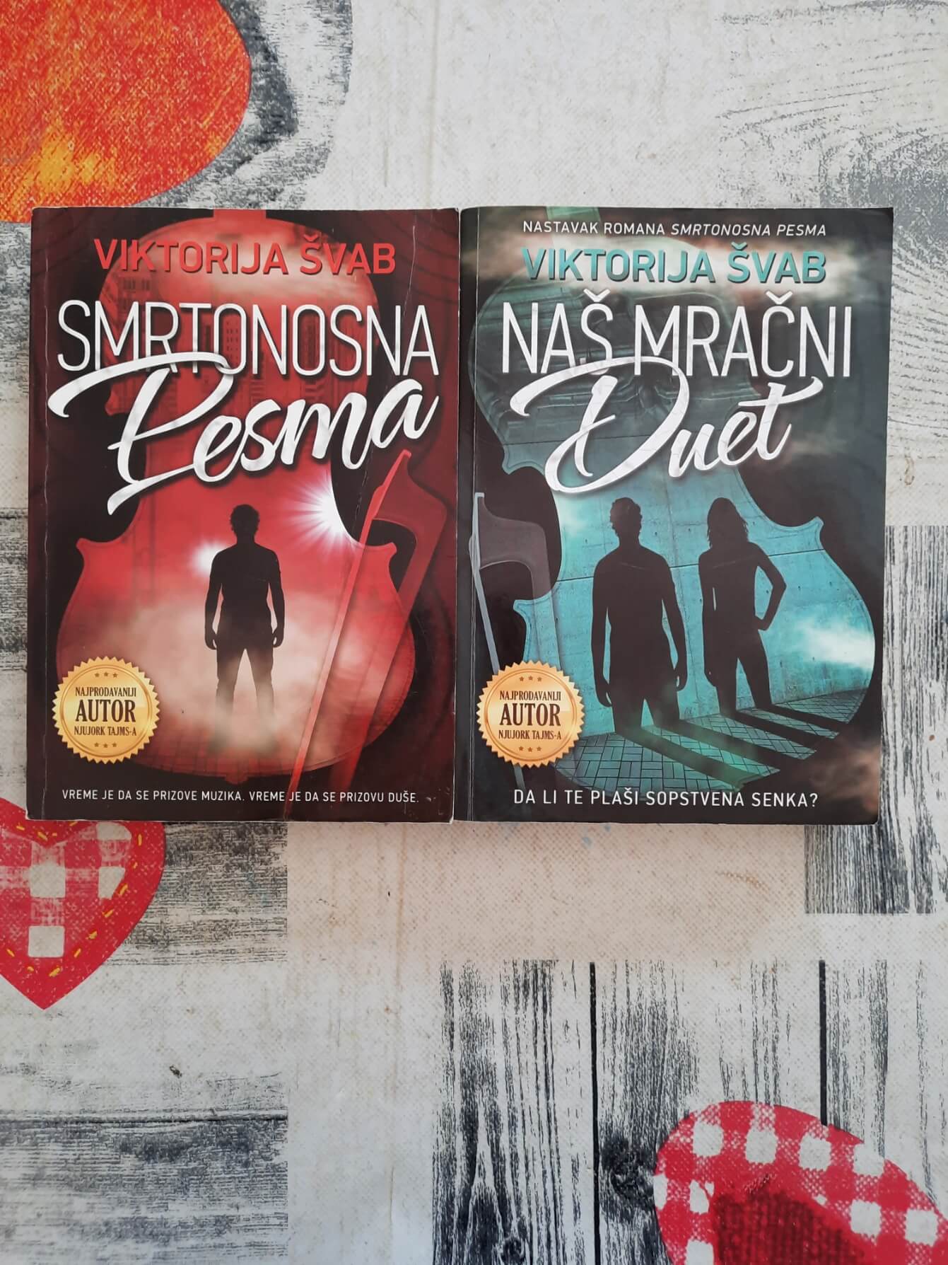 Viktorija Švab - Smrtonosna pesma, Naš mračni duet