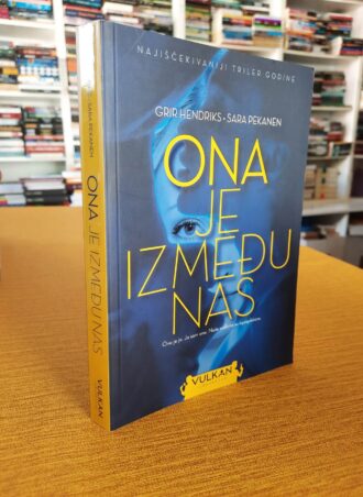 Ona je između nas - Grir Hendriks