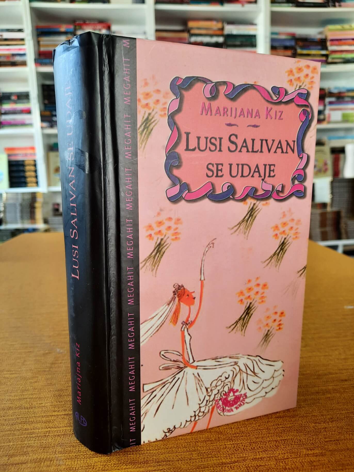 Lusi Salivan se udaje - Marijana Kiz