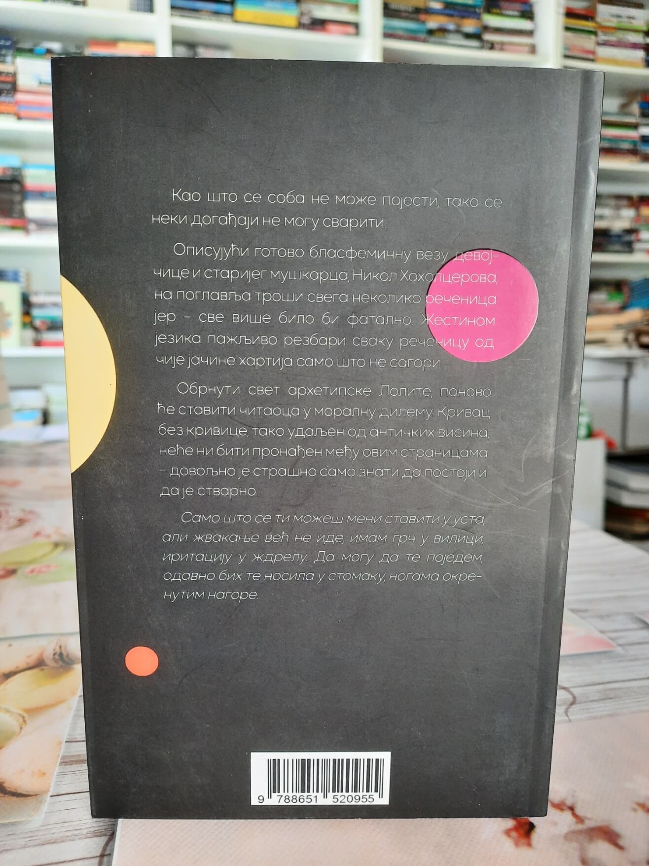 Ova soba se ne može pojesti - Nikol Hoholcerova