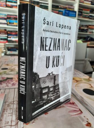 Neznanac u kući - Šari Lapena