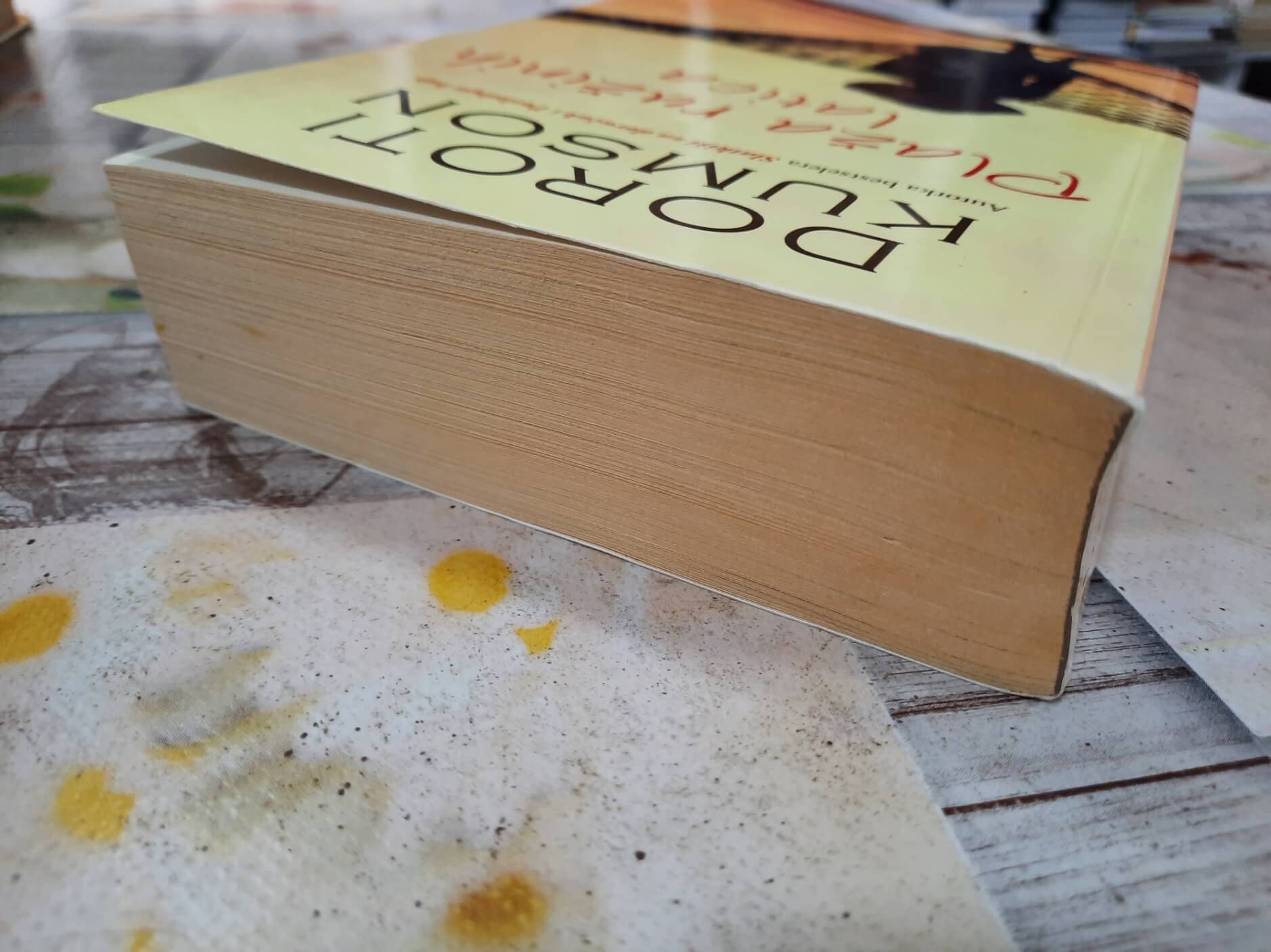 Plaža ružinih latica - Doroti Kumson