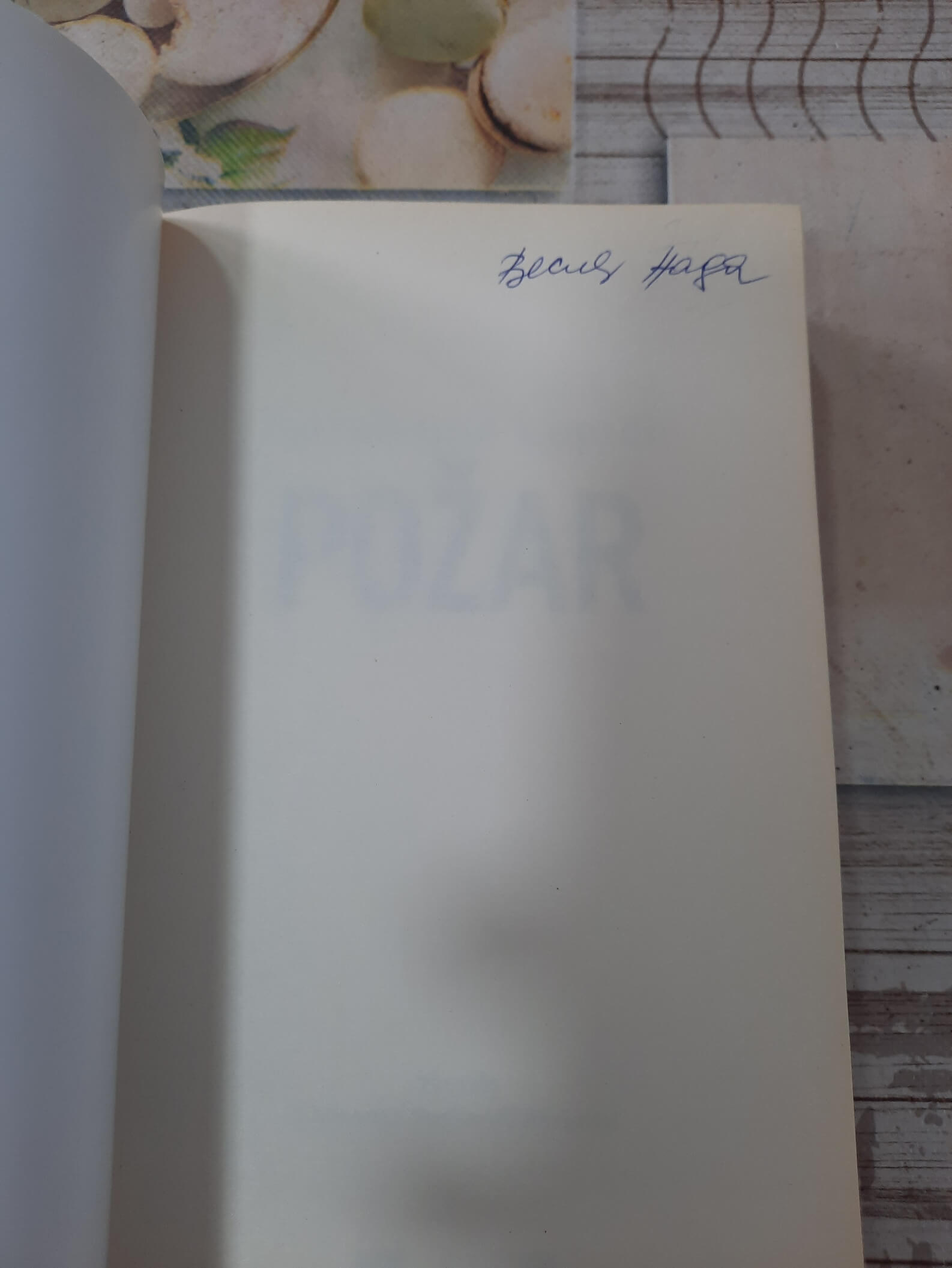 Požar - Rozamund Lupton